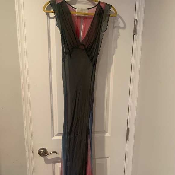 Chiffon slip gown - Picture 4 of 10